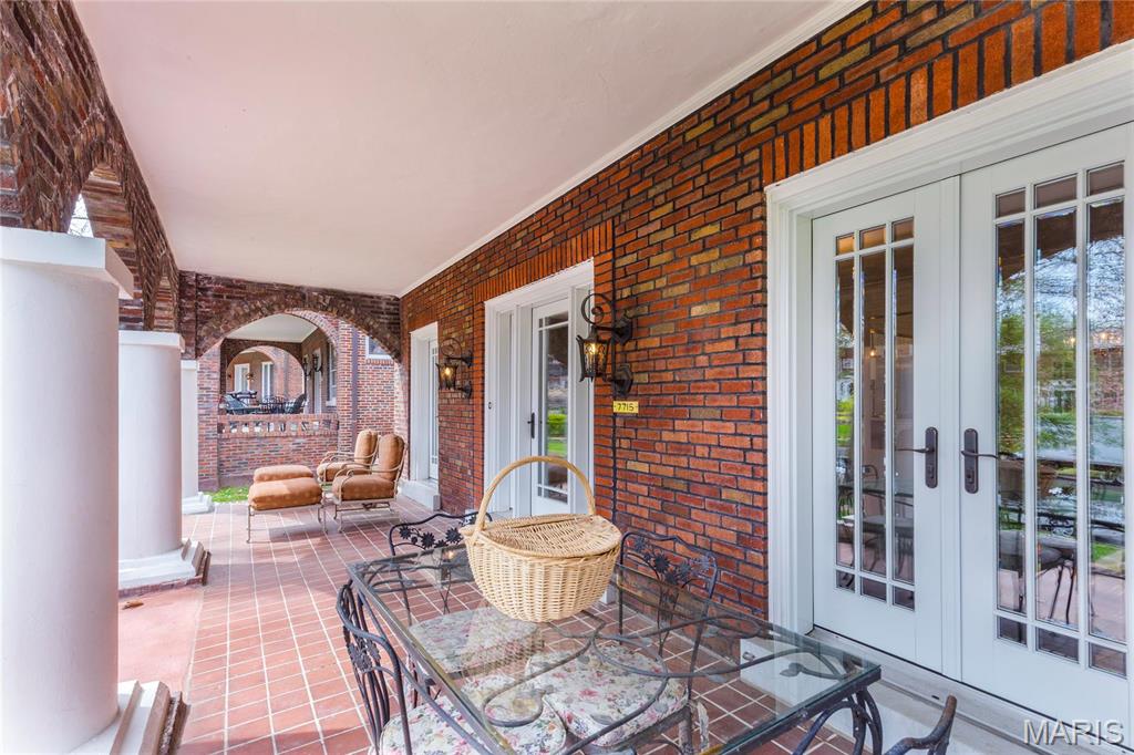 7715 Country Club Court