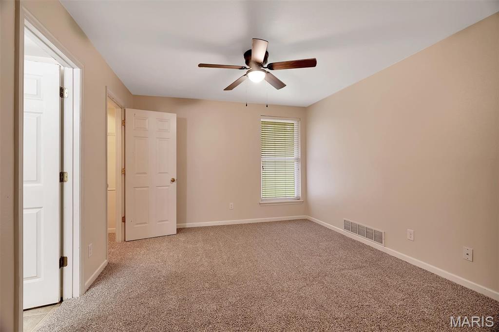 1935 Greenglen Drive Unit: 204