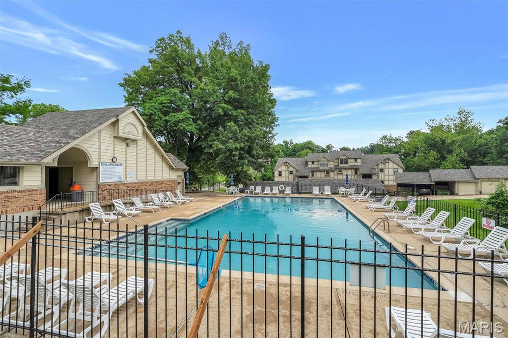 2303 Yosemite Park Court Unit: E