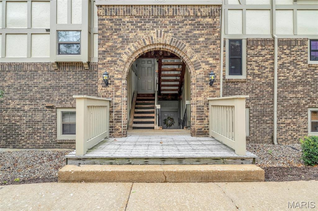2303 Yosemite Park Court Unit: E