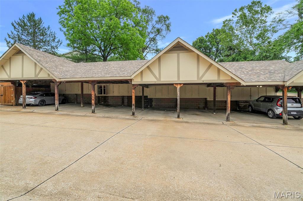 2303 Yosemite Park Court Unit: E