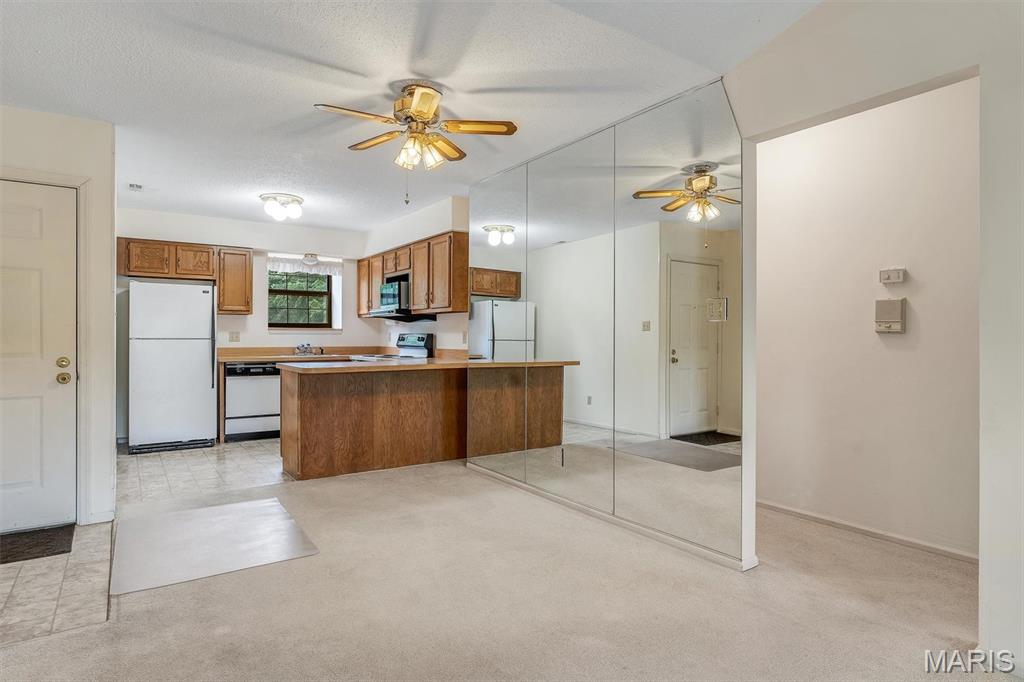 2303 Yosemite Park Court Unit: E