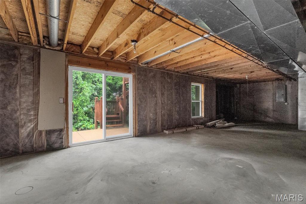 943 Shadow Pine Drive