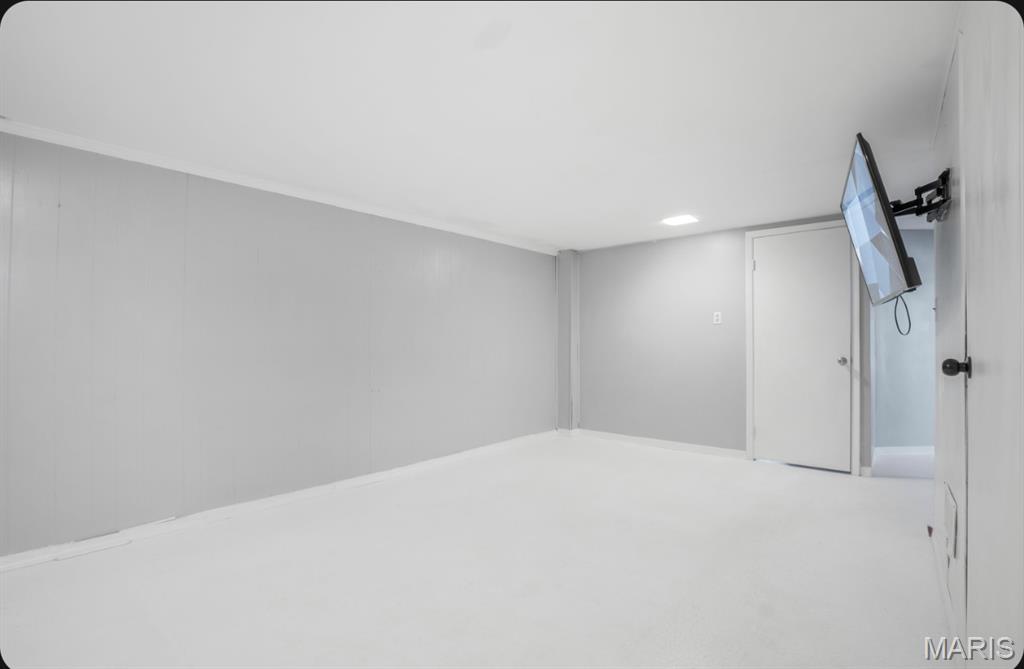 8 Alandale Court