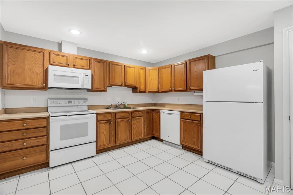 15038 Claymoor Court Unit: 3