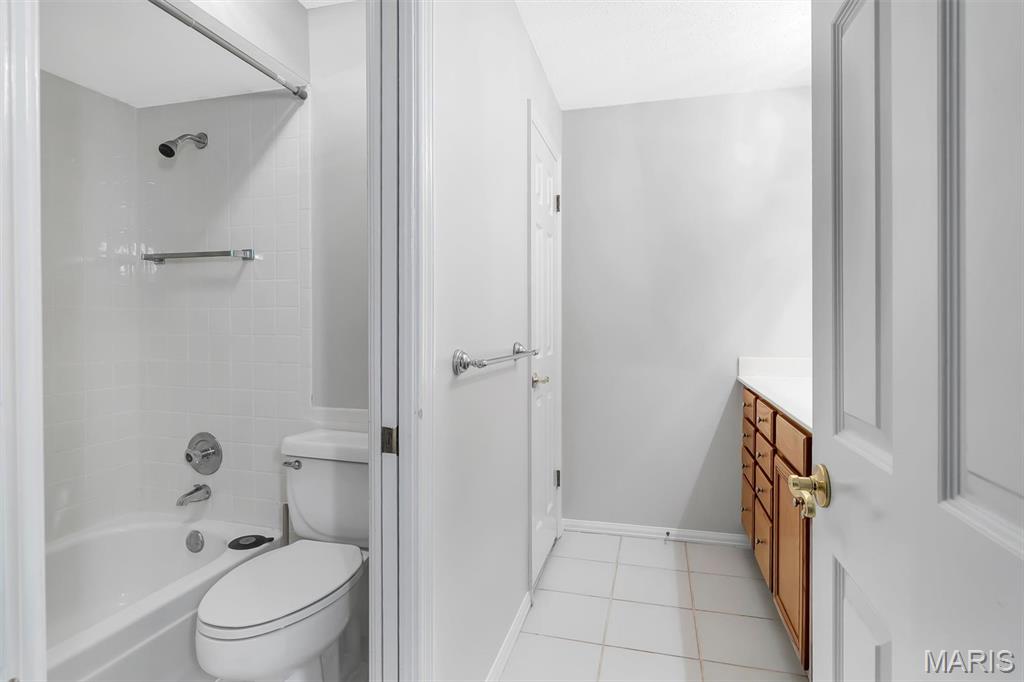 15038 Claymoor Court Unit: 3