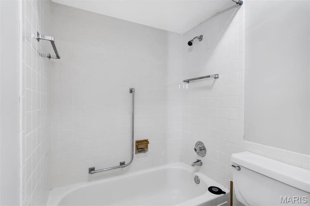 15038 Claymoor Court Unit: 3