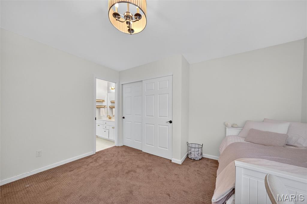 15575 Meadowbrook Circle Lane