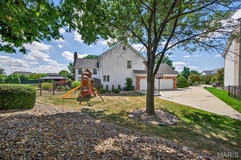 15575 Meadowbrook Circle Lane