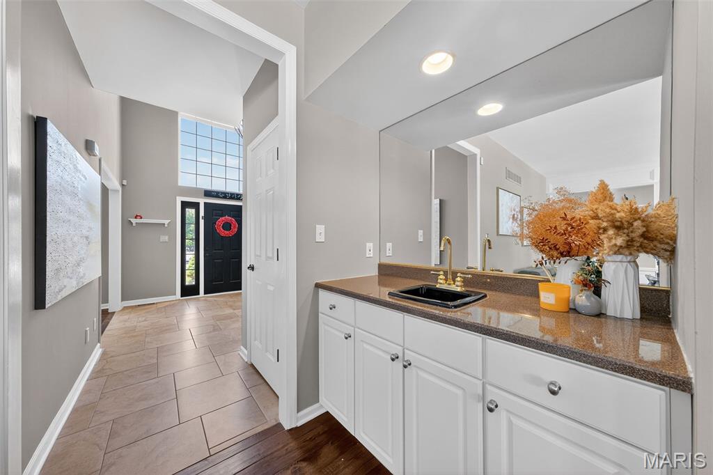15575 Meadowbrook Circle Lane