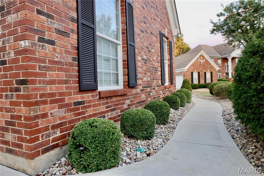 15575 Meadowbrook Circle Lane