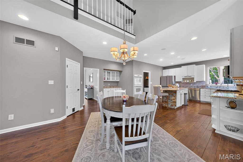 15575 Meadowbrook Circle Lane