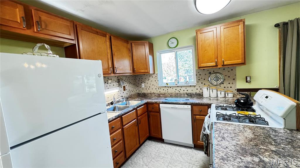 2321 Golfway Drive