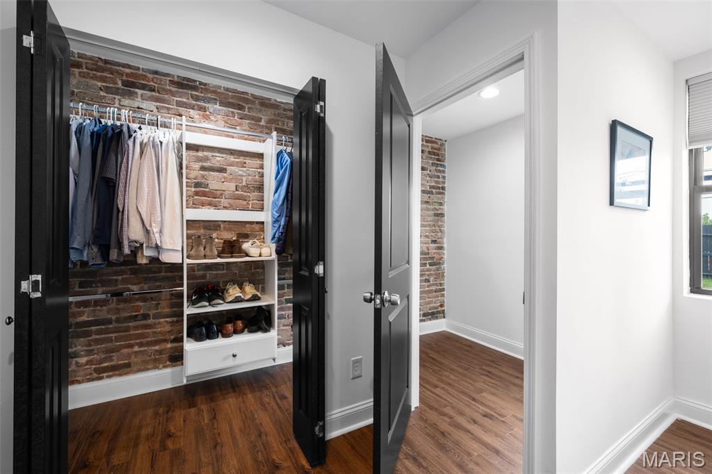 4918 Wise Avenue