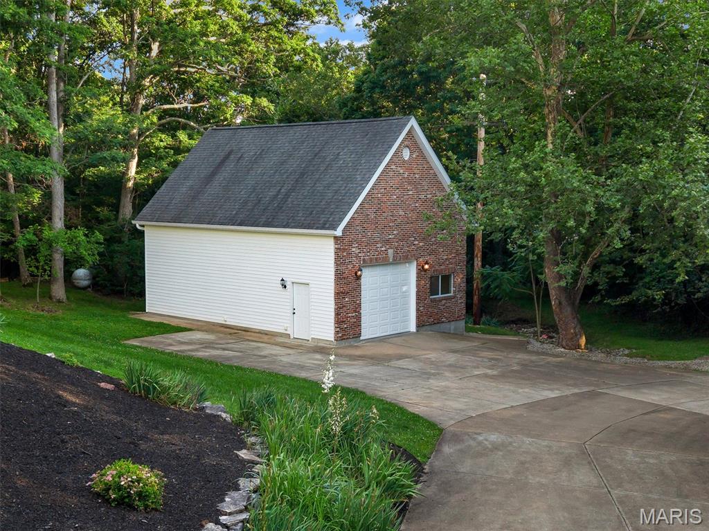 144 Cherokee Court