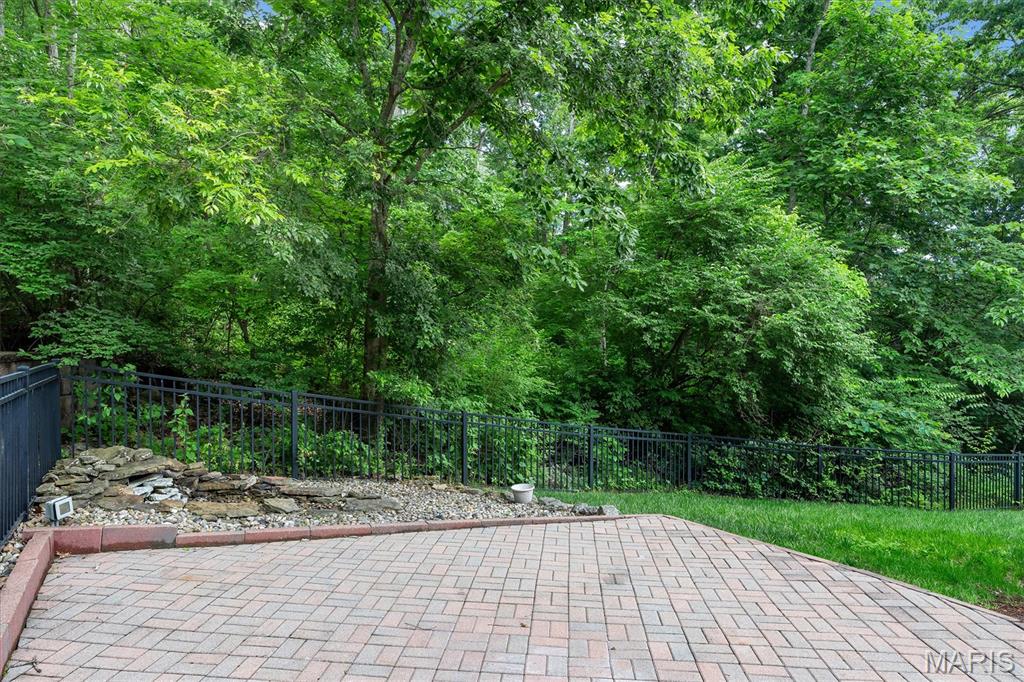 144 Cherokee Court