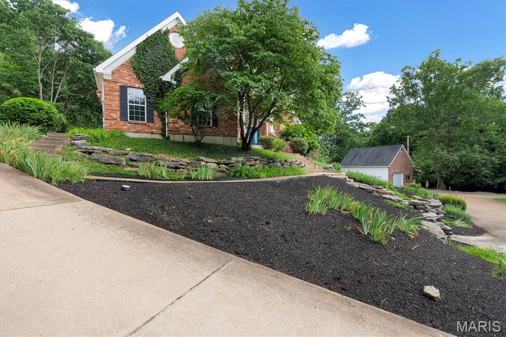 144 Cherokee Court