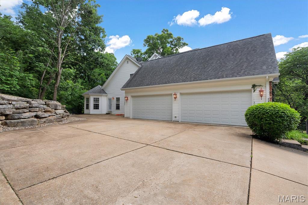 144 Cherokee Court
