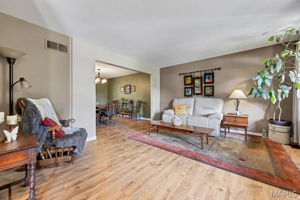 953 Cottontail Lane