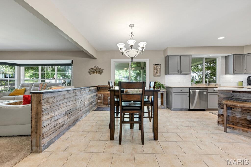 953 Cottontail Lane
