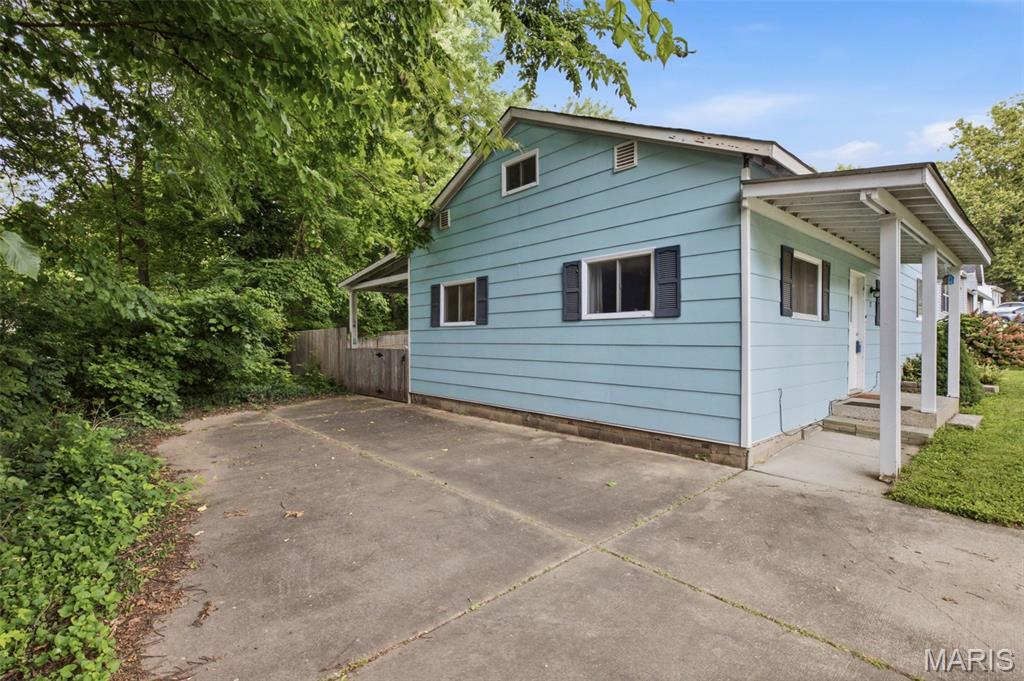 12 Valley Road