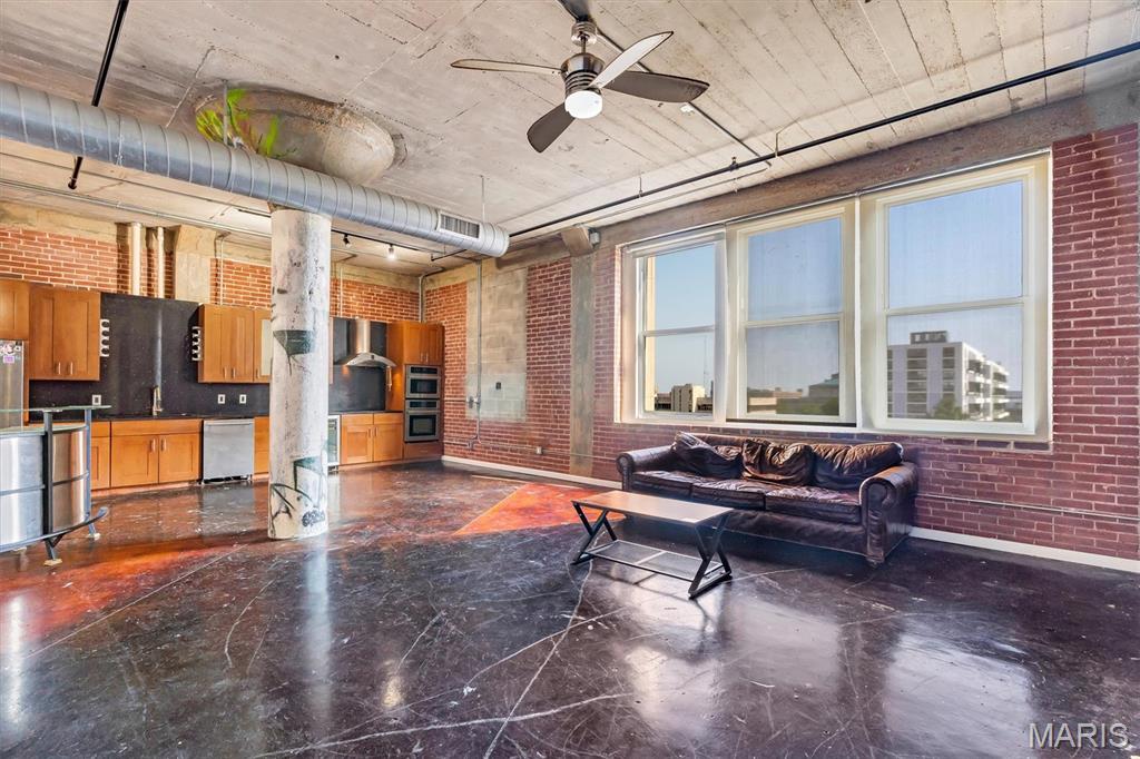 1511 Locust Street Unit: 610