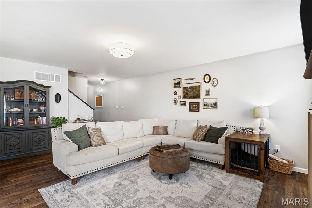507 Palisades Drive