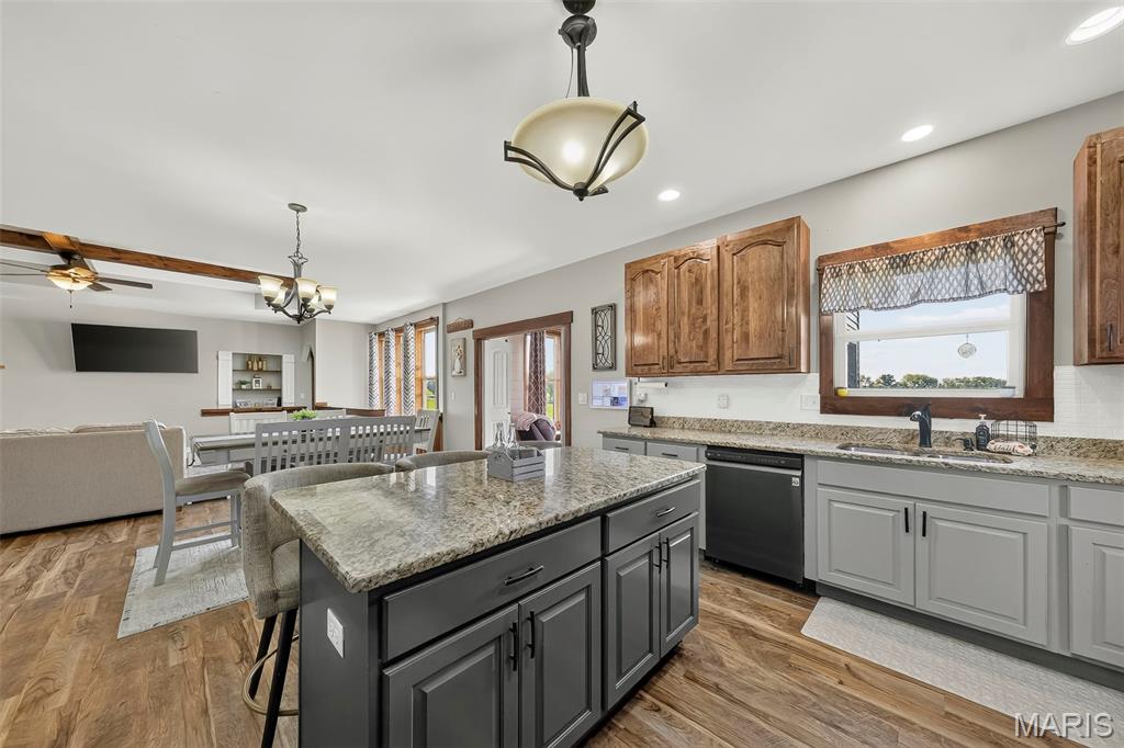 2 Condor Ridge Court