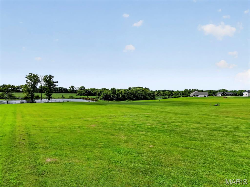 2 Condor Ridge Court