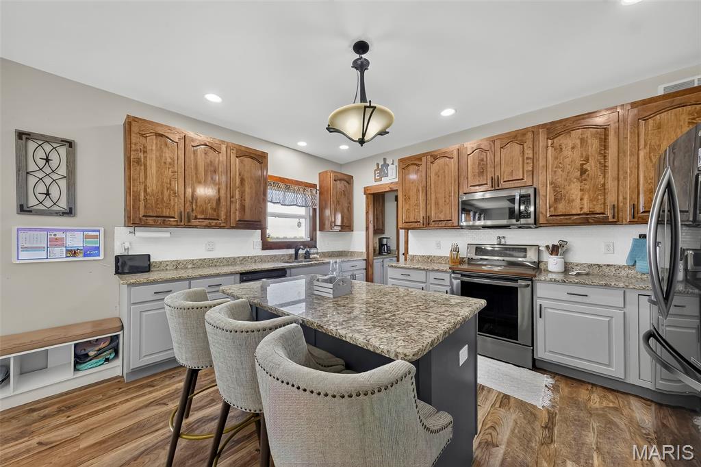 2 Condor Ridge Court