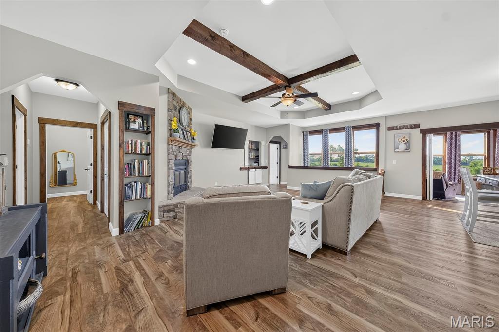 2 Condor Ridge Court