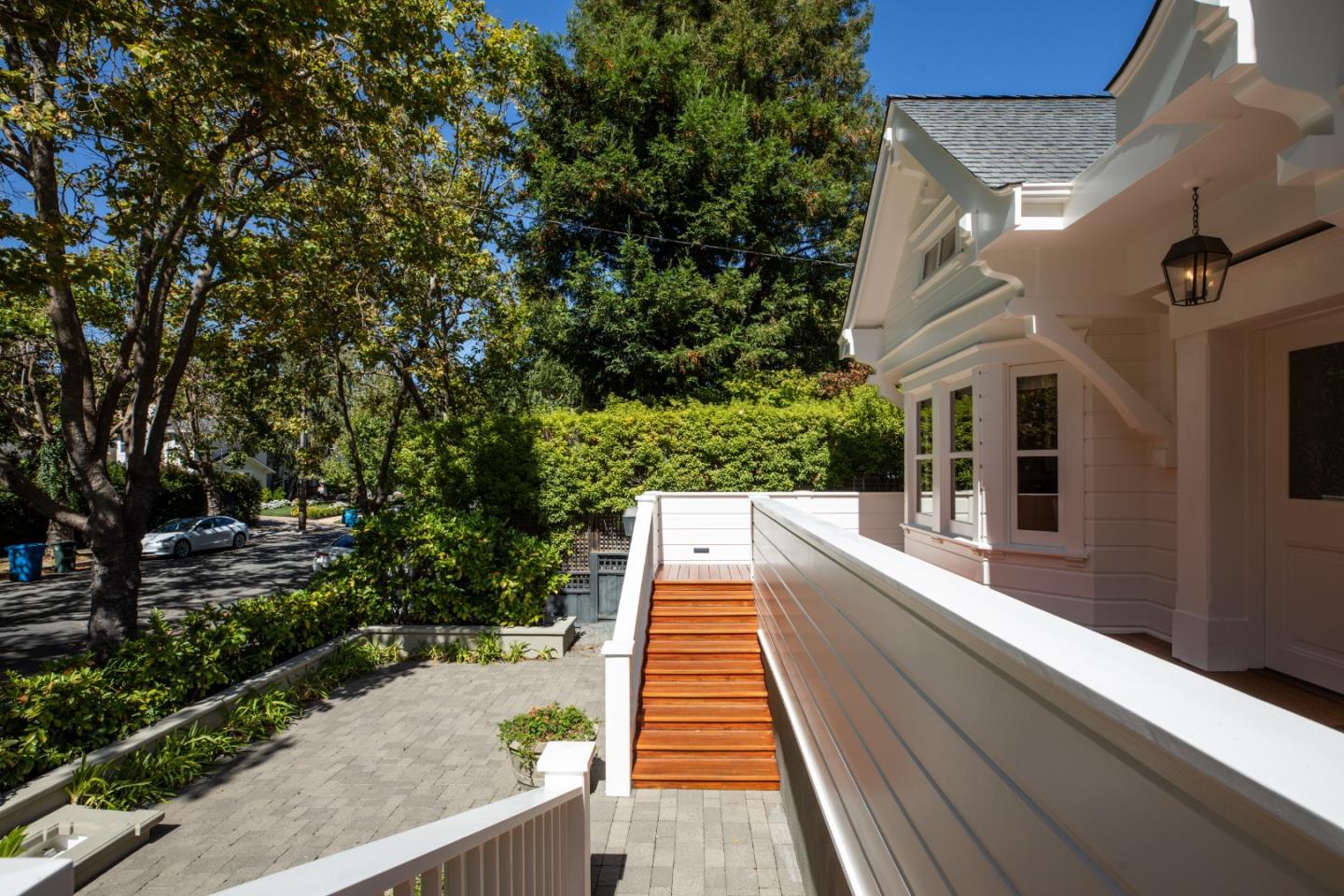 610 Dorchester Road