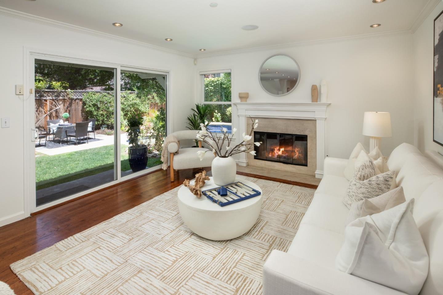 426 8th AVE