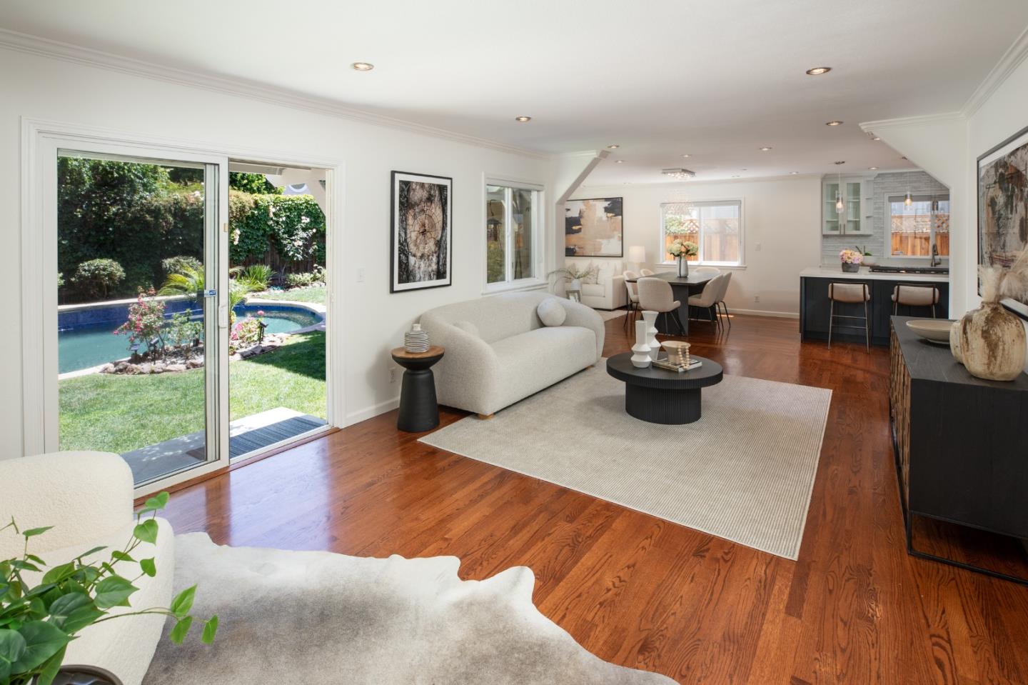 426 8th AVE