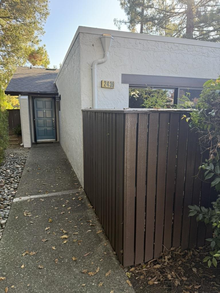 2439 Sharon Oaks Drive