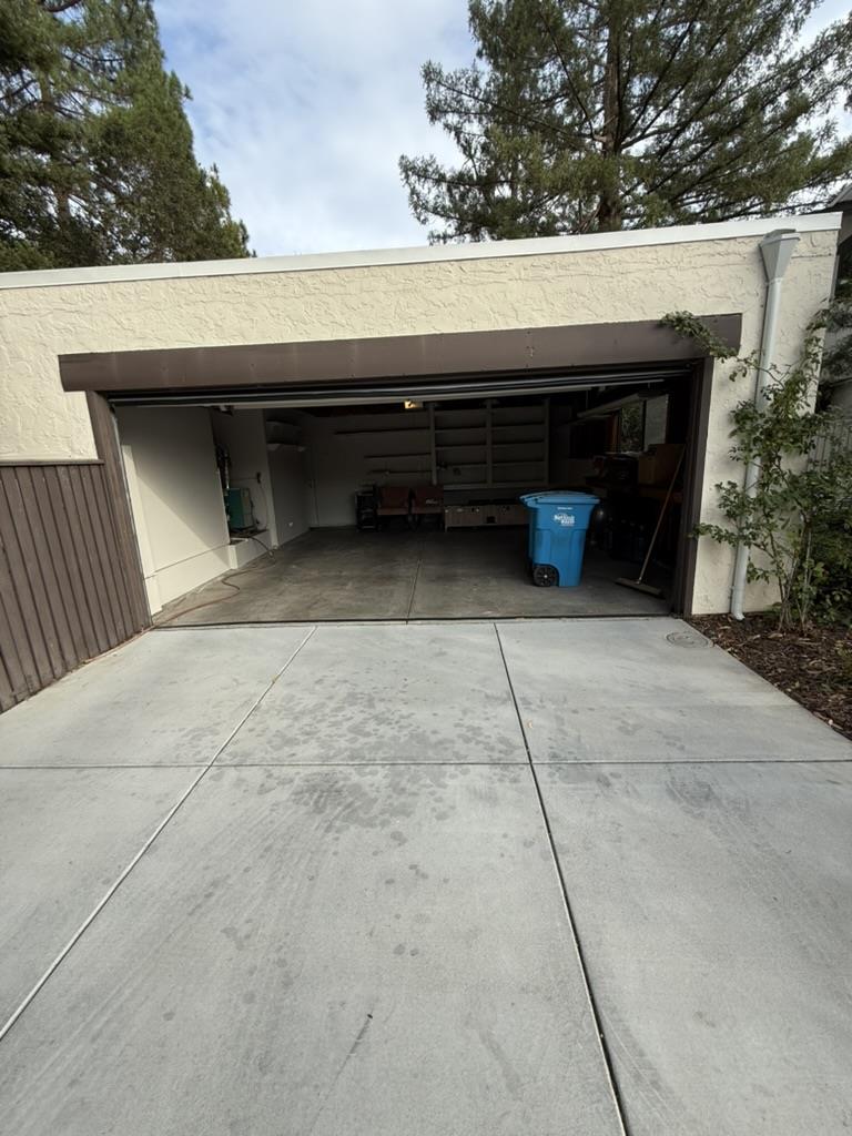 2439 Sharon Oaks Drive