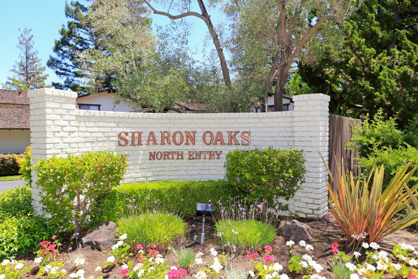 2439 Sharon Oaks Drive
