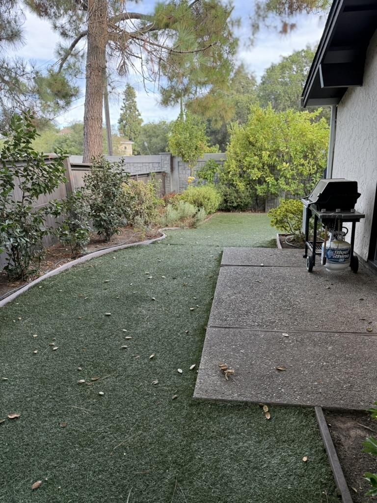 2439 Sharon Oaks Drive