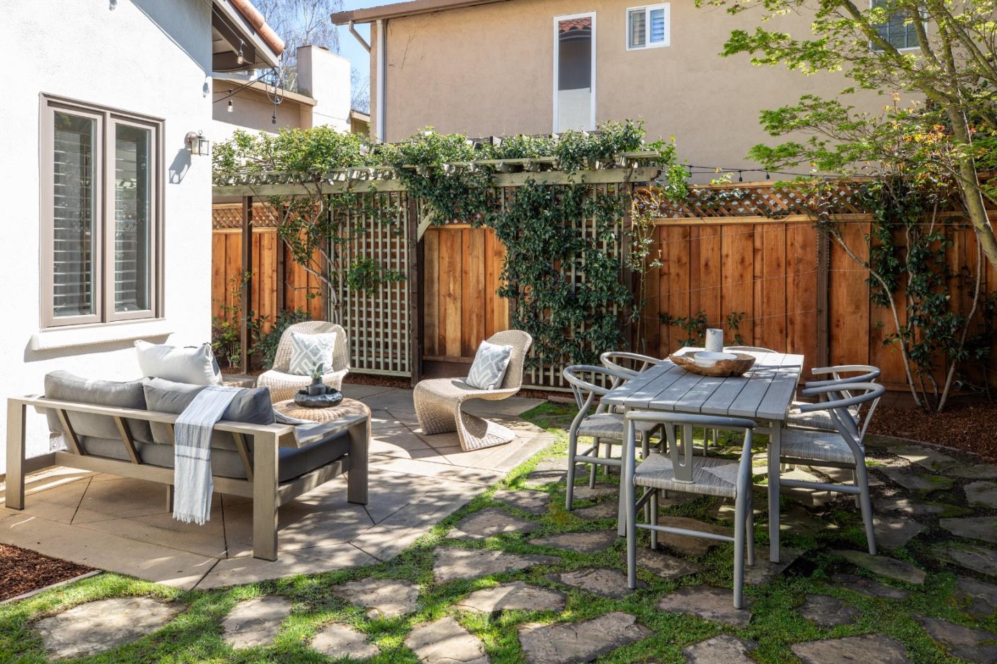 1331 Hoover Street