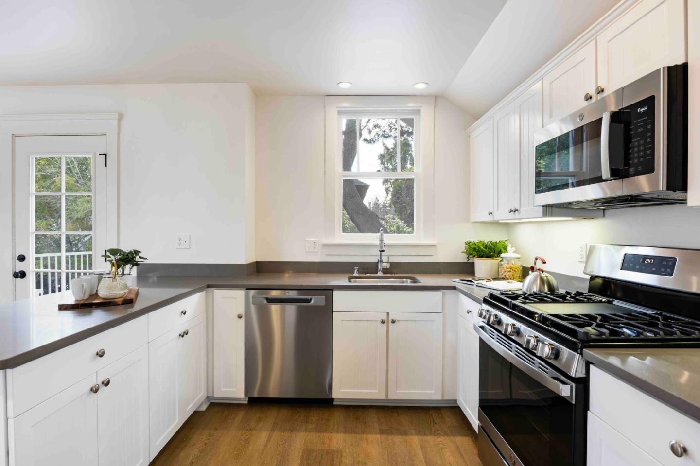 738-740 Webster Street