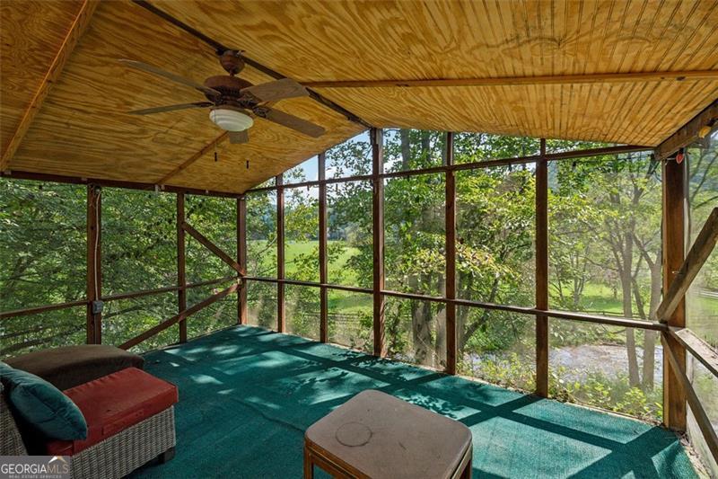 535 HIDDEN VALLEY Trail