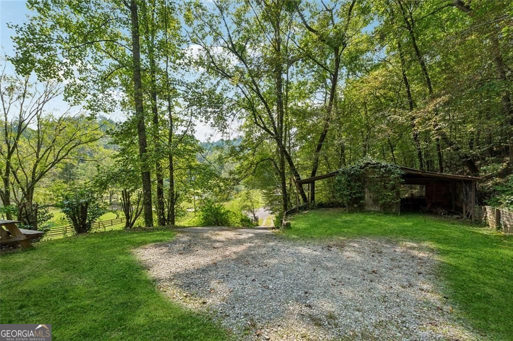 535 HIDDEN VALLEY Trail