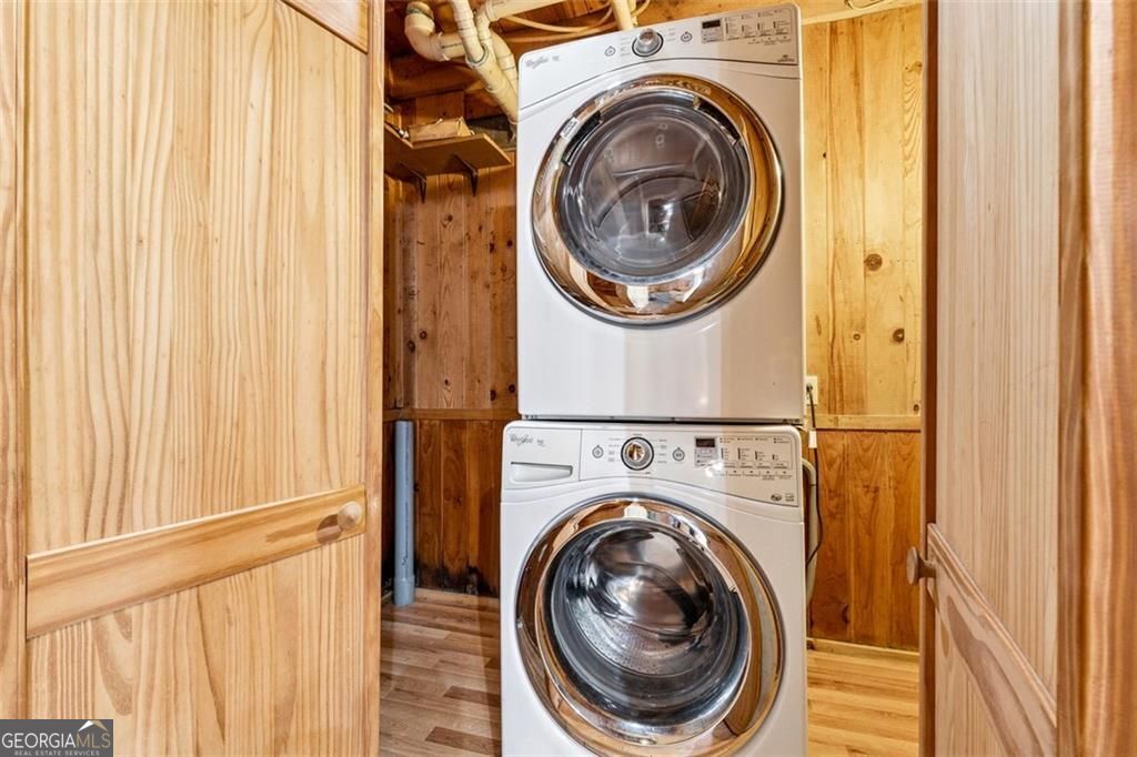 535 HIDDEN VALLEY Trail