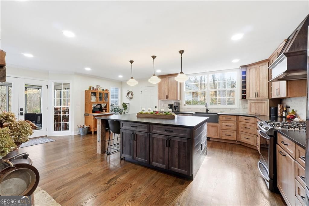 3955 Hiram Lithia Springs Road SW