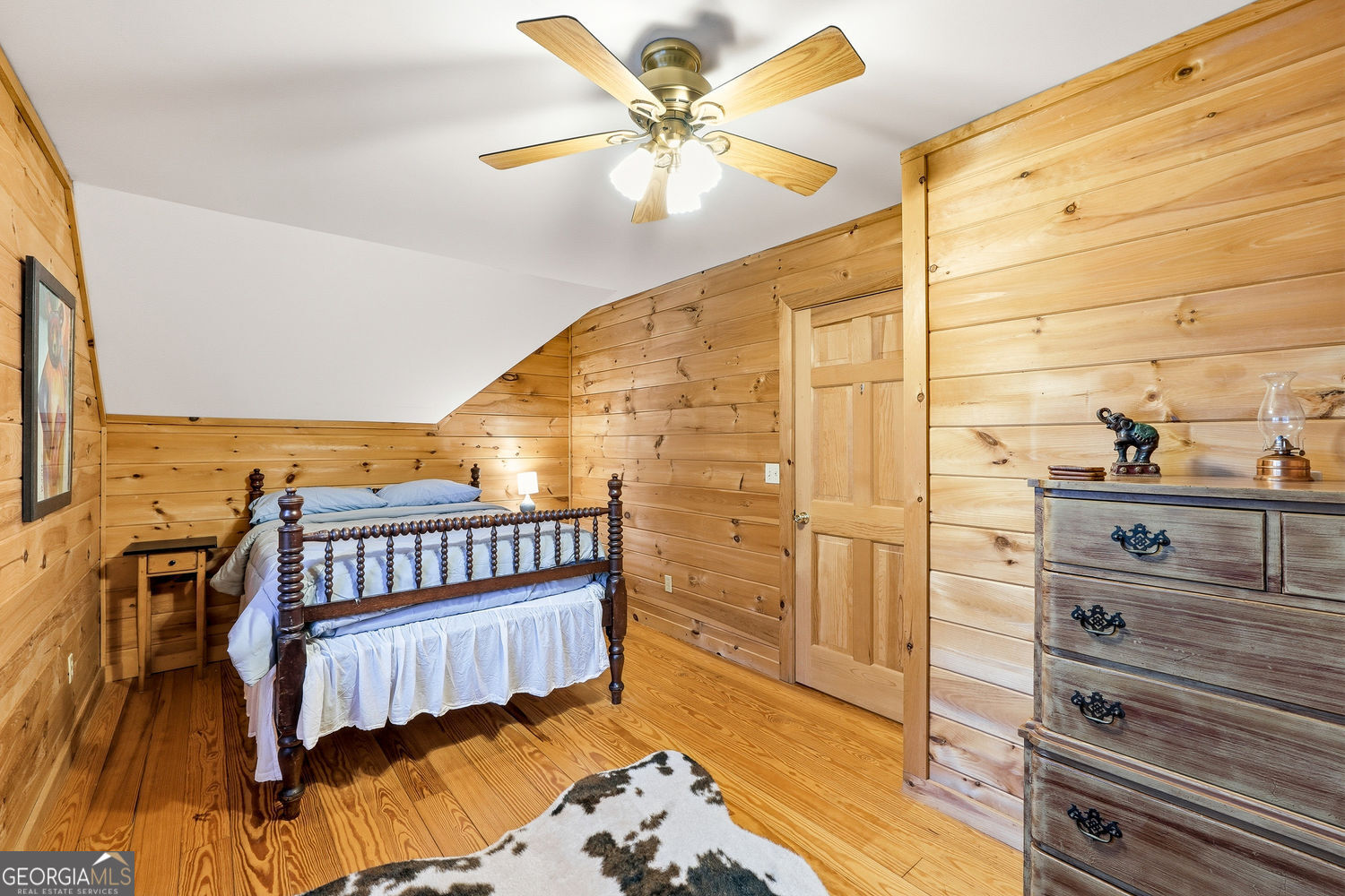 834 Indian Cave Road