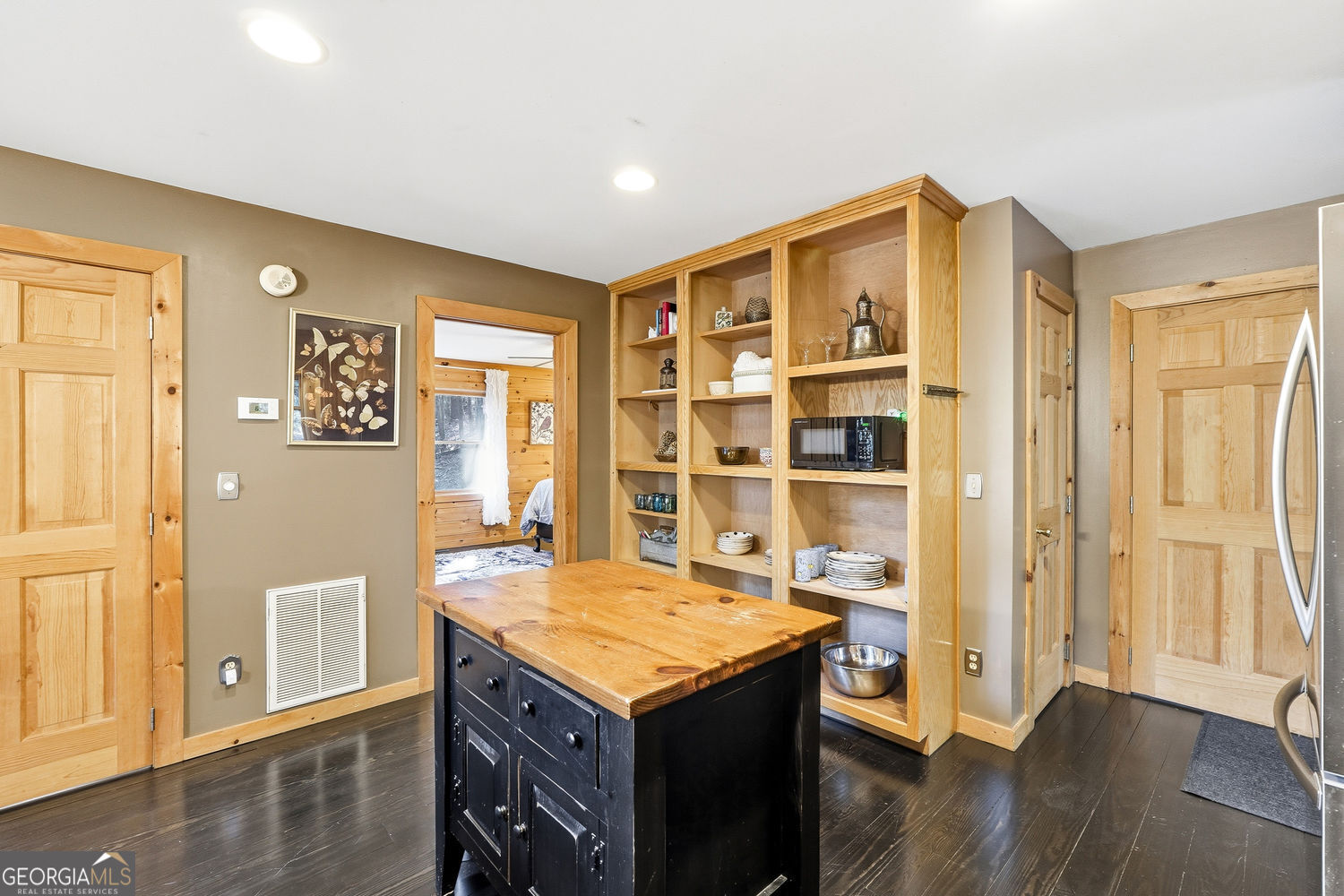 834 Indian Cave Road