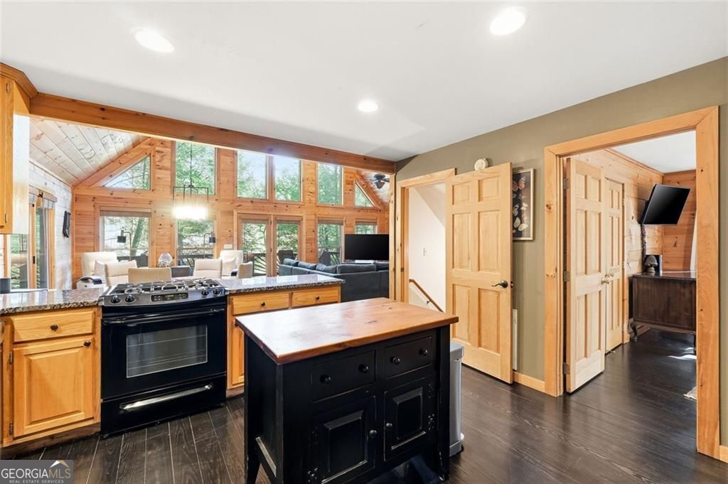 834 Indian Cave Road