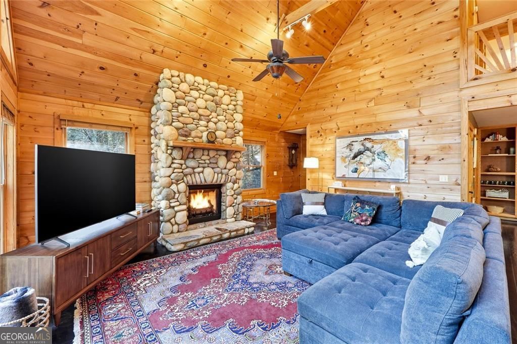 834 Indian Cave Road