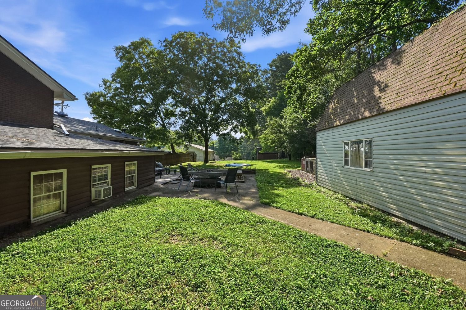 2725 Spring Drive