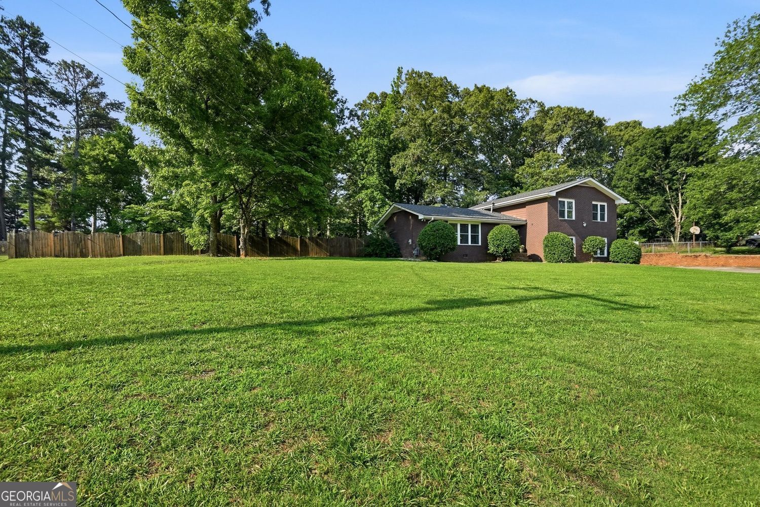 2725 Spring Drive